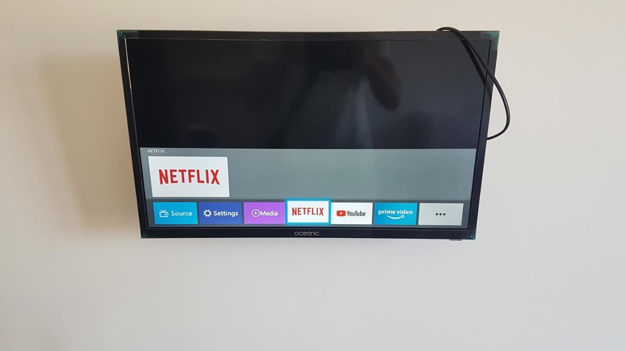New Cheap Private Room, Kitchen , Overwieuw Sea,Tram On Spot, 12 Minutes From Nice Train Station With Tram , Beach In 17 Min Tram , Chambre Privee Pas Cher, Cuisine Equipee , Tram Sur Place, Apercu Mer, 12 Min De La Gare De Nice Avec Le Tram, 17 Min Exterior foto
