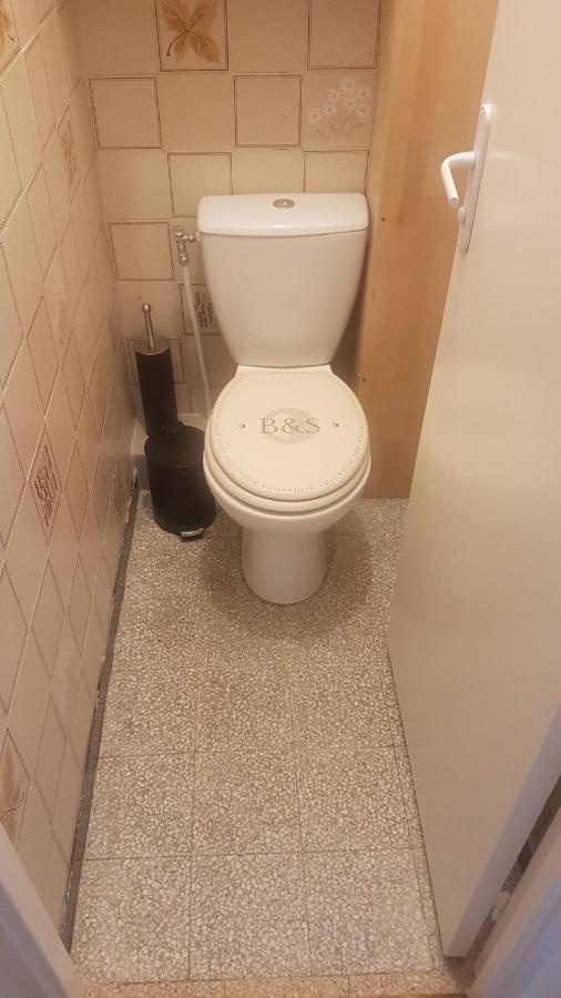 New Cheap Private Room, Kitchen , Overwieuw Sea,Tram On Spot, 12 Minutes From Nice Train Station With Tram , Beach In 17 Min Tram , Chambre Privee Pas Cher, Cuisine Equipee , Tram Sur Place, Apercu Mer, 12 Min De La Gare De Nice Avec Le Tram, 17 Min Exterior foto