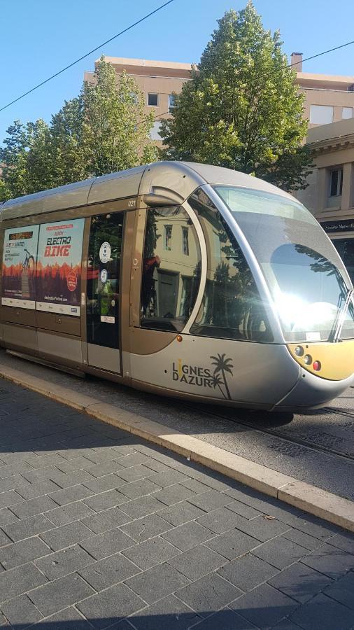 New Cheap Private Room, Kitchen , Overwieuw Sea,Tram On Spot, 12 Minutes From Nice Train Station With Tram , Beach In 17 Min Tram , Chambre Privee Pas Cher, Cuisine Equipee , Tram Sur Place, Apercu Mer, 12 Min De La Gare De Nice Avec Le Tram, 17 Min Exterior foto