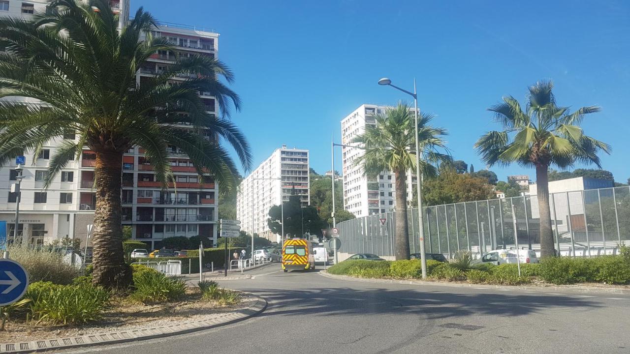 New Cheap Private Room, Kitchen , Overwieuw Sea,Tram On Spot, 12 Minutes From Nice Train Station With Tram , Beach In 17 Min Tram , Chambre Privee Pas Cher, Cuisine Equipee , Tram Sur Place, Apercu Mer, 12 Min De La Gare De Nice Avec Le Tram, 17 Min Exterior foto