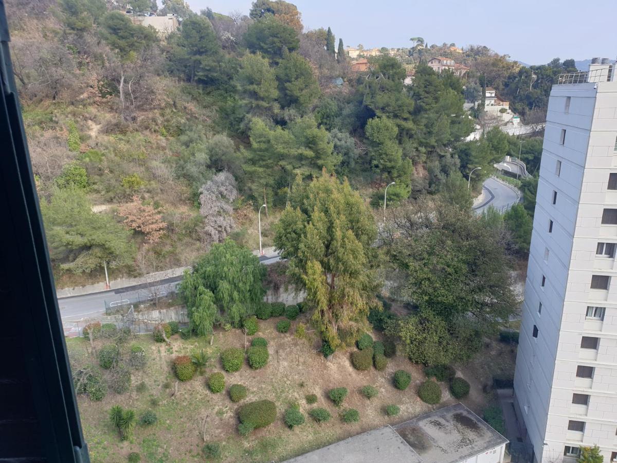 New Cheap Private Room, Kitchen , Overwieuw Sea,Tram On Spot, 12 Minutes From Nice Train Station With Tram , Beach In 17 Min Tram , Chambre Privee Pas Cher, Cuisine Equipee , Tram Sur Place, Apercu Mer, 12 Min De La Gare De Nice Avec Le Tram, 17 Min Exterior foto