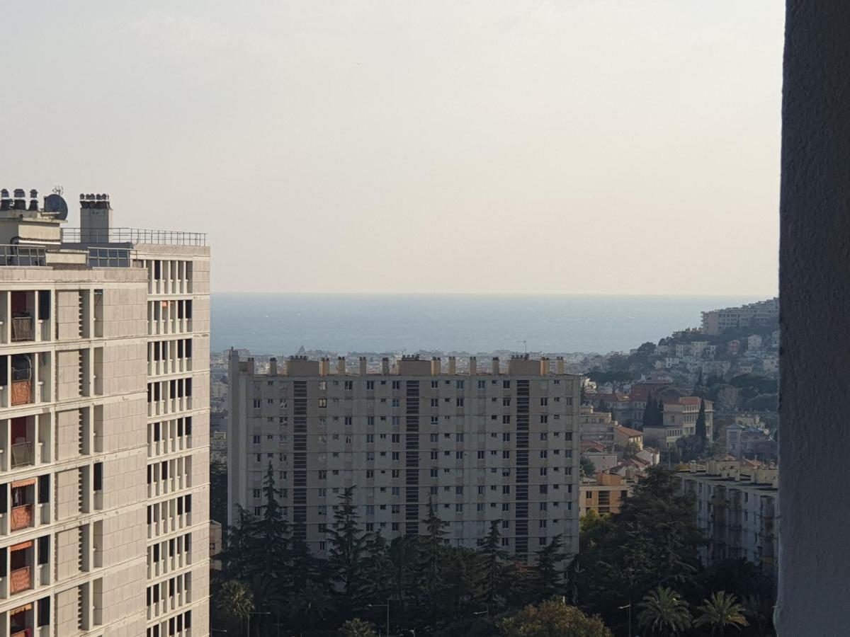 New Cheap Private Room, Kitchen , Overwieuw Sea,Tram On Spot, 12 Minutes From Nice Train Station With Tram , Beach In 17 Min Tram , Chambre Privee Pas Cher, Cuisine Equipee , Tram Sur Place, Apercu Mer, 12 Min De La Gare De Nice Avec Le Tram, 17 Min Exterior foto