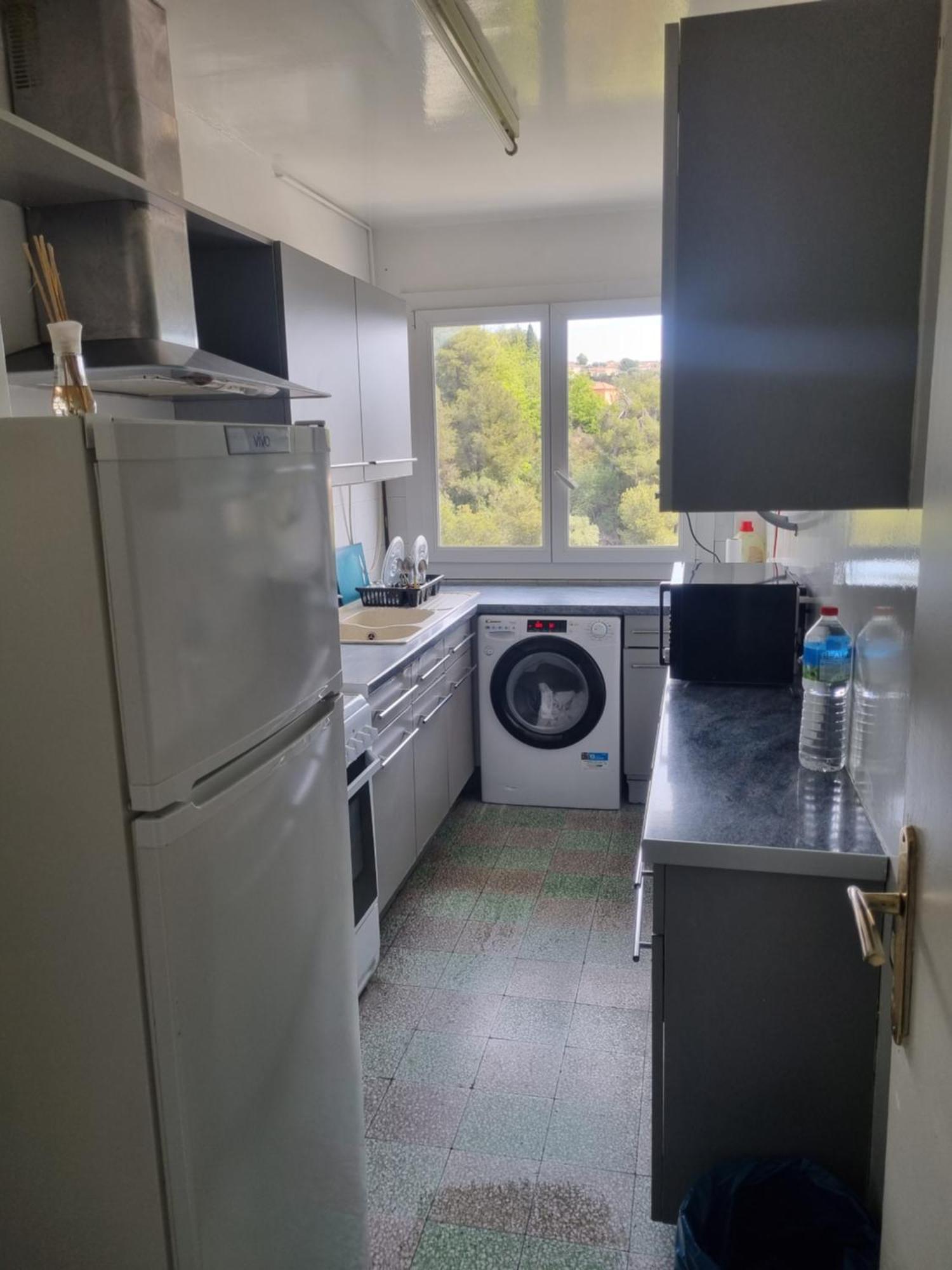 New Cheap Private Room, Kitchen , Overwieuw Sea,Tram On Spot, 12 Minutes From Nice Train Station With Tram , Beach In 17 Min Tram , Chambre Privee Pas Cher, Cuisine Equipee , Tram Sur Place, Apercu Mer, 12 Min De La Gare De Nice Avec Le Tram, 17 Min Exterior foto
