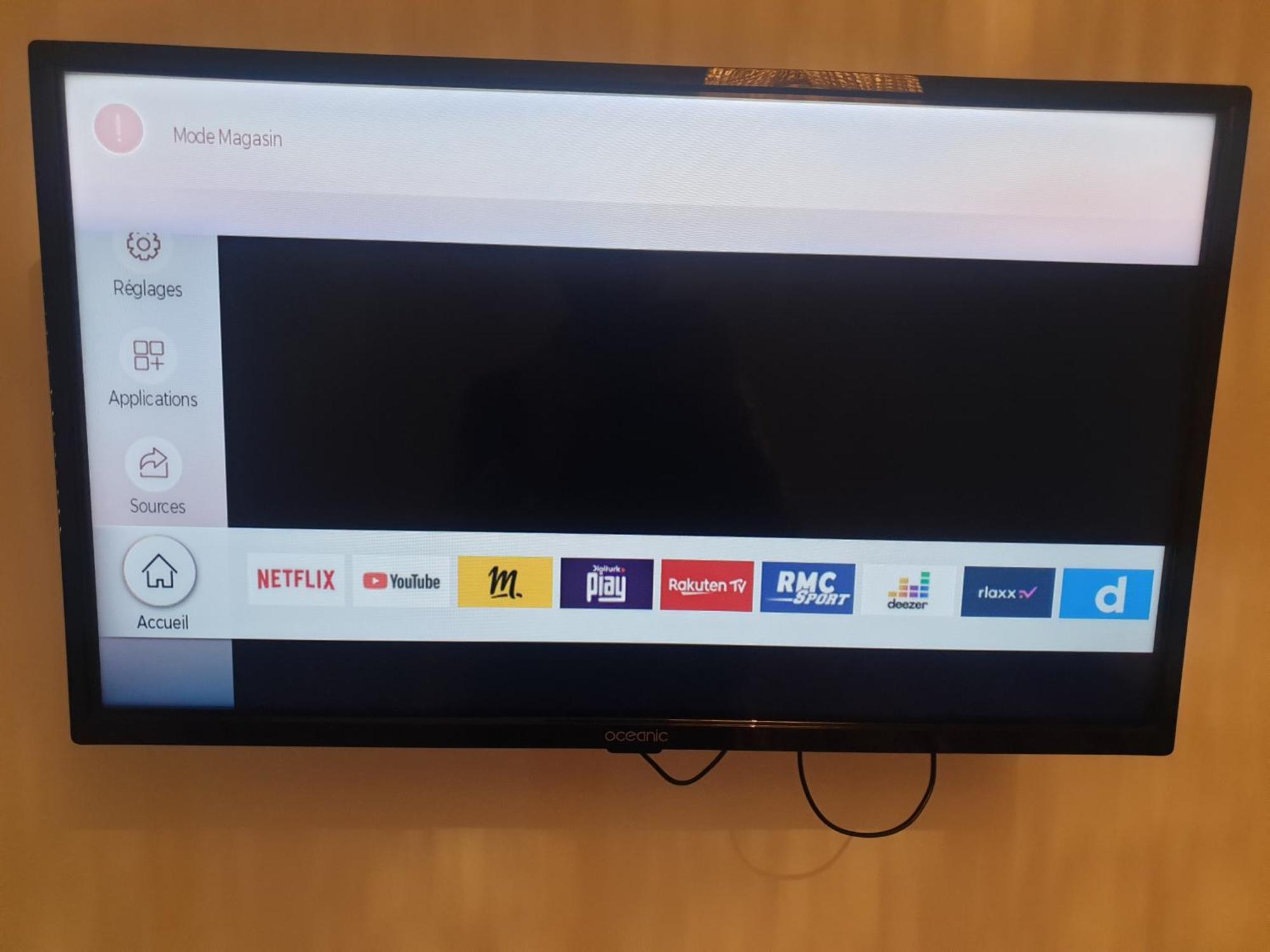 New Cheap Private Room, Kitchen , Overwieuw Sea,Tram On Spot, 12 Minutes From Nice Train Station With Tram , Beach In 17 Min Tram , Chambre Privee Pas Cher, Cuisine Equipee , Tram Sur Place, Apercu Mer, 12 Min De La Gare De Nice Avec Le Tram, 17 Min Zimmer foto
